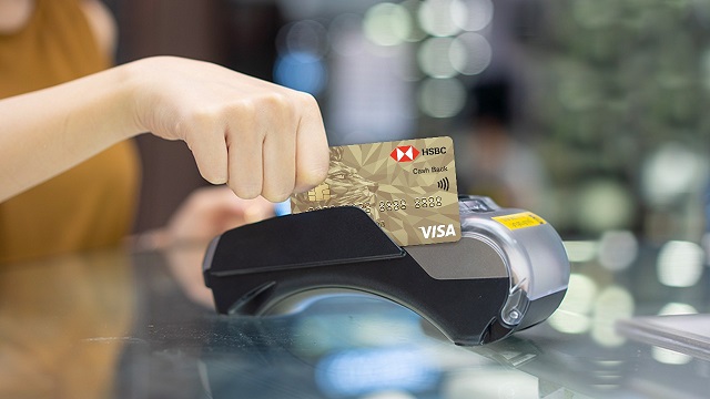 Hạn mức của thẻ tín dụng ngân hàng HSBC cao hơn so với nhiều ngân hàng khác vì vậy khách hàng có thẻ chi tiêu thanh toán một cách thoải mái mà không cần lo lắng