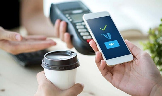 Nên cân nhắc kỹ về đơn vị cung cấp ví trước khi sử dụng và kết nối với tài khoản ngân hàng của bản thân